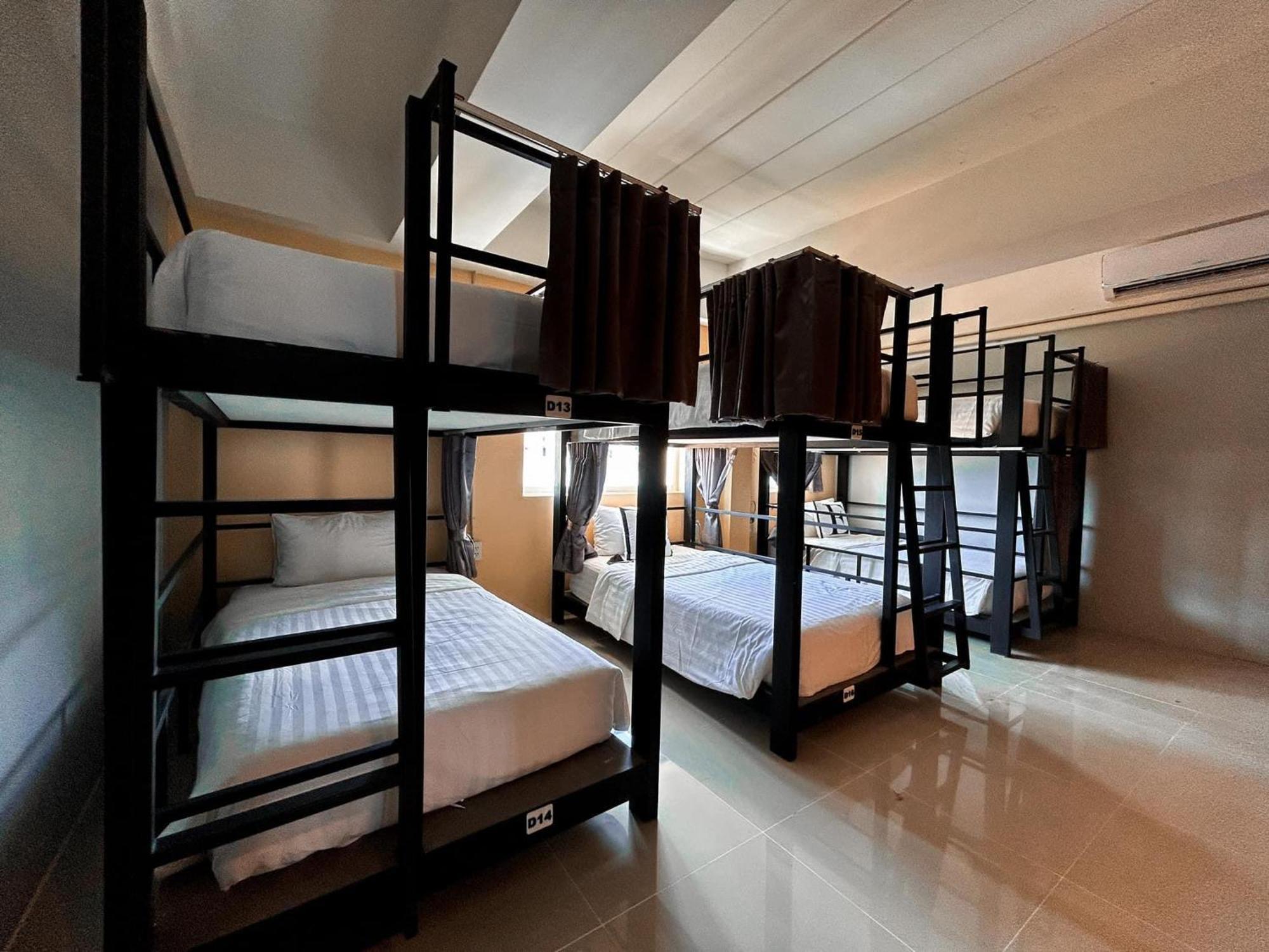 Bell Lifestyle Hostel Phuket Nai Yang Beach Eksteriør bilde